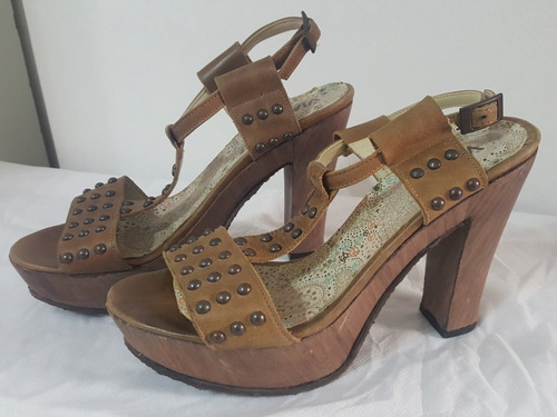 Viamo ! Sandalias Cuero Tachas T. 39