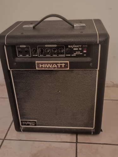 Amplificador Hiwatt B20 Para Bajo