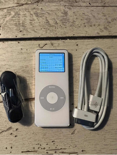 Apple iPod Nano 1o Geração Branco 1gb Conservado Original