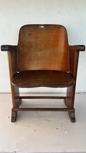 Cadeira De Cinema Em Madeira Maciça Antiga 6197