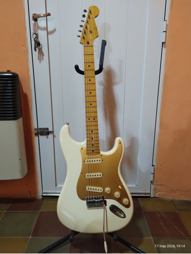 Guitarra Squier Stratocaster Vibe Vintage 50 