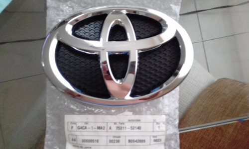 Emblema Original Toyota Yaris 06-09, Toyota Corolla 09-11 Foto 4