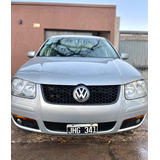 Volkswagen Bora 2010 1.8 Highline T 180cv