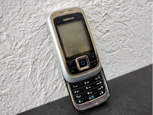 Nokia Modelo 6111 Gris/negro No Funciona Para Reparar/piezas