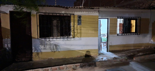 Los Algarrobos 2da Etapa A Espaldas De La Comisaría.