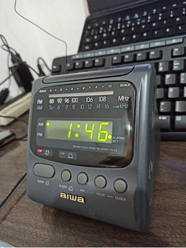 Rádio Relógio Aiwa Am/fm Fr-a2h Raridade