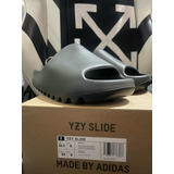 Yeezy Slide Dark Ónix