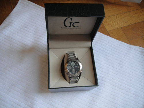 Reloj De Hombre Guess Cronografo