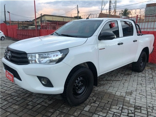TOYOTA HILUX 2.8 STD 4X4 CD 16V DIESEL 4P MANUAL