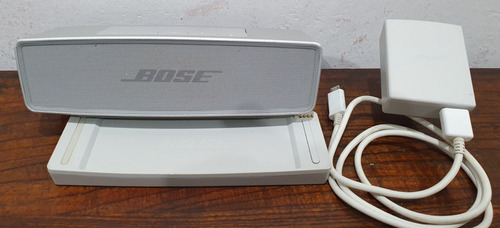 Bose Soundlink Mini 2, Con Base Y Cargador Original.