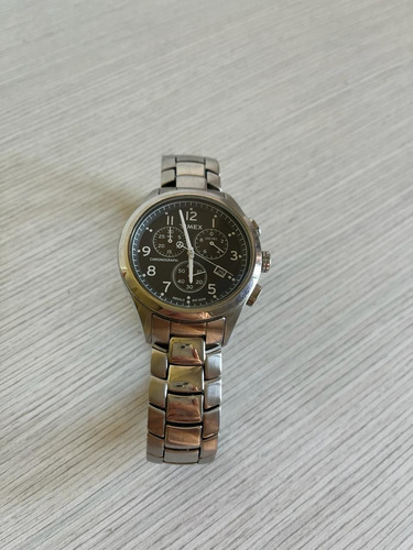 Reloj De Hombre Marca Timex Malla Plateado Poco Uso