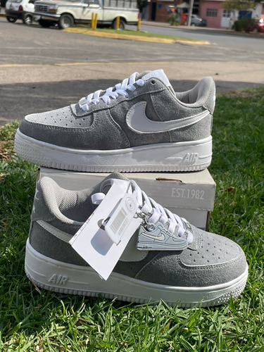 Nike Tenis Usad Air Force 1 Lv8 (gamuza Gris) T 26 Cm 