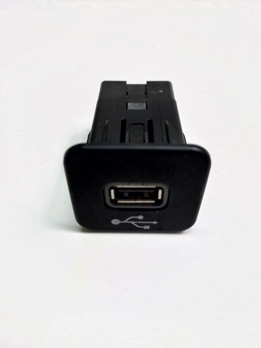 Entrada Conector Usb Fiat Argo-toro, Jeep Renegade #1.935