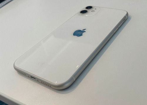 Usado Apple iPhone 11 (64 Gb) - Branco