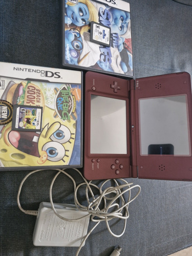 Nintendo Dsi Xl Rojo + Cargador Original + Tarjetas De Juego