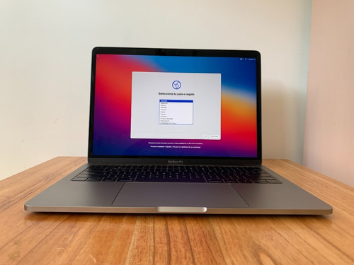 Macbook Pro 13´ - 16gb - 512 Ssd - 252 Ciclos - 2017