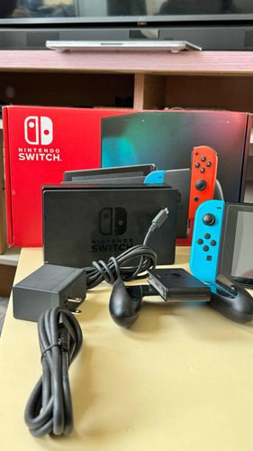 Nintendo Switch + Control Adicional