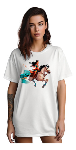 Camisetao Feminino Branca L1 Mulan E Cavalo Correndo Desenho