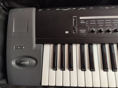 Korg Tr 76