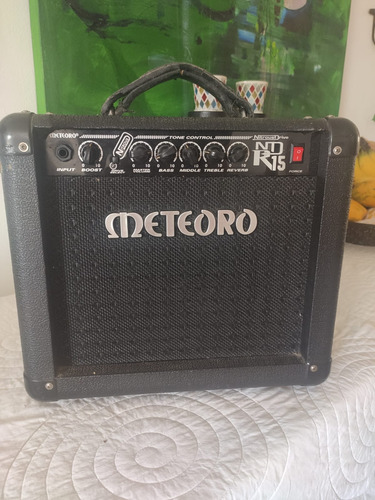 Amplificador Cubo Meteoro Nitrous Rd15 30w