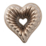 Molde Para Torta Corazón Elegant Heart Bundt Nordic Ware® Color Marrón