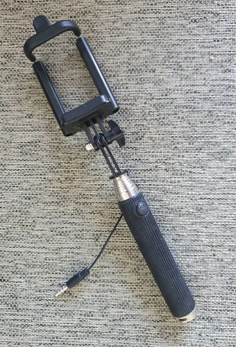 Monopod Telescopico Con Cable Para Celulares - Selfie