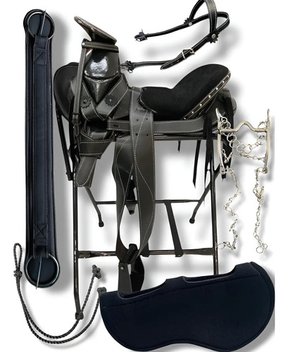 Montura Silla Charra Cola De Pato De Piel Color Negro
