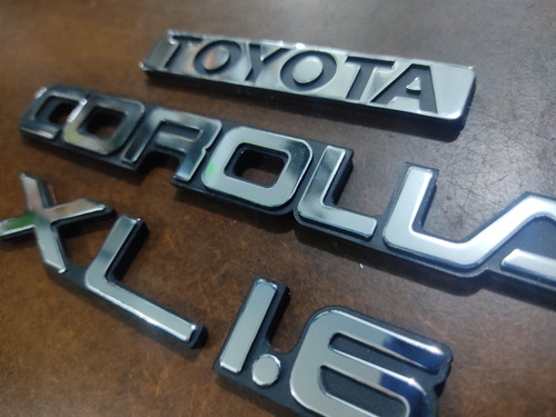 Kit Emblemas Insignia Letras Toyota Corolla 1.6 Xl Foto 6