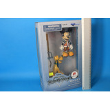 Mickey With Pluto Kingdom Hearts Diamond Selects
