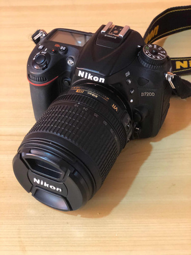 Camara Nikon D7200