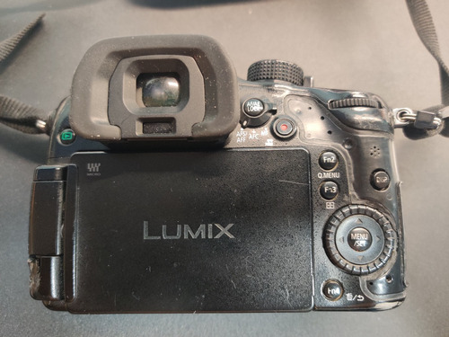 Panasonic Lumix Gh4 + Lente Lumix 14-140mm