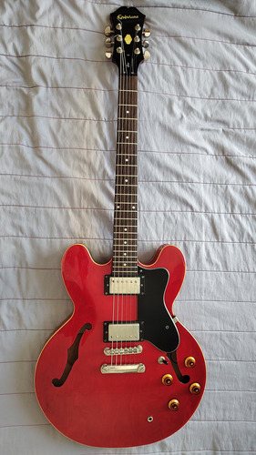 Guitarra Eléctrica EpiPhone Dot. Modelo 2011