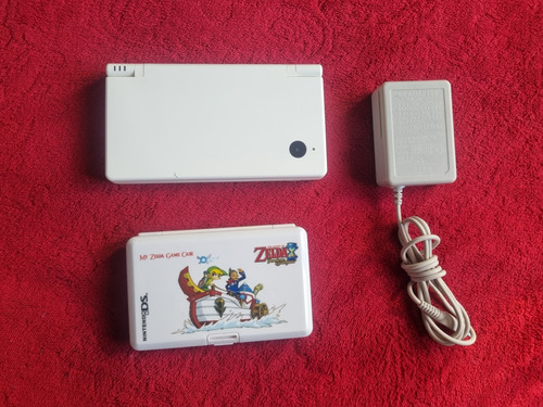 Nintendo Dsi Blanca White + Cargador + Juegos