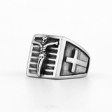 Anillo Color Plata De Acero Cruz Jesús Católico Para Hombre