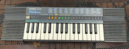 Teclado Musical Órgano Casio Sa-20 100 Sonidos