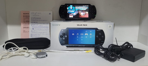 Psp Sony Preto Fat-1000 Com Cartão 64gb Fone, Adaptador E Caixa Com Manuais.