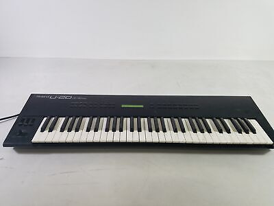 Roland U-20   Rs-pcm 61 Key Synthesizer W/ 2 Cards Ttz