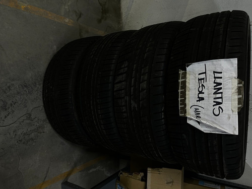 Llantas Seminuevas Juego De Cuatro 245/45r18