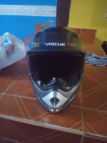 Casco Tipo Cross De Motociclista