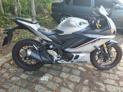 YAMAHA YZFR3 YZFR3 