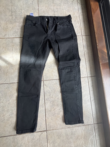 Jean Levis Elastizado Hombre Talle 30 Negro