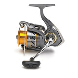 Molinete Daiwa New Crossfire 4000, 3 Rollos, Color Grafito, Lado Derecho E Izquierdo De La Manivela