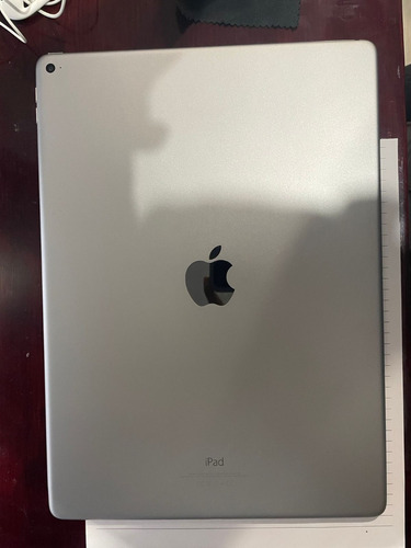iPad Pro 1st Generation 2015 A1584 12.9  256gb Space Gray