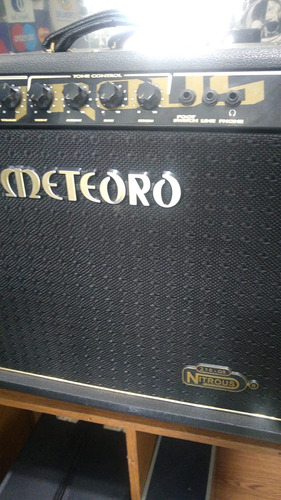 Amplificador Meteoro Nitrous 210 Gs 100 Watts 