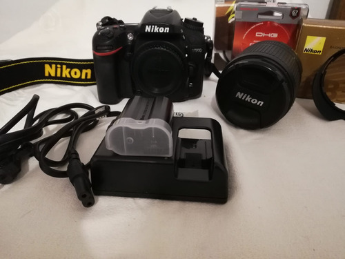 Vendo Nikon Kit D7200 + Lente 18-140mm Vr Dslr Color  Negro