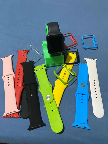 Apple Watch Serie 2 Con Cargador Y Accesorios