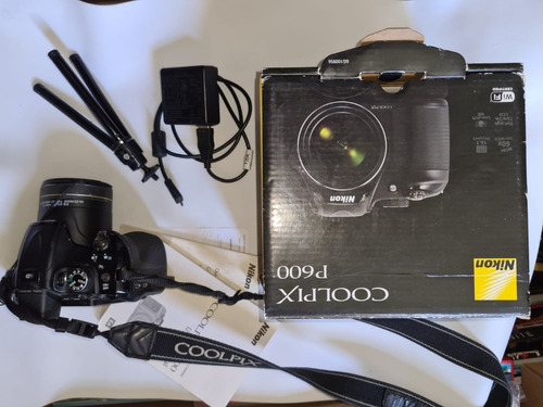 Câmera Nikon Coolpix P600 Zoom 60x 