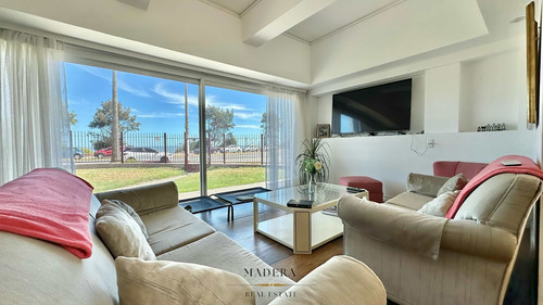 Casa En Punta Gorda Sobre Rambla 4 Dormitorios - Imagen 4
