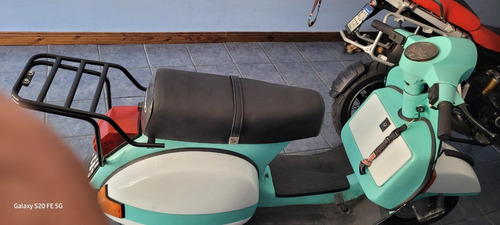 Piaggio Vespa  150 C.c.  Mod. 98 Rodada En El 99 Impecable!