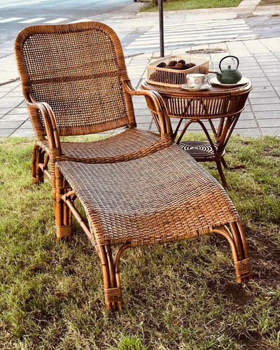 Sillón Relax Reposera Rattan Con Apoya Pie + Mesa